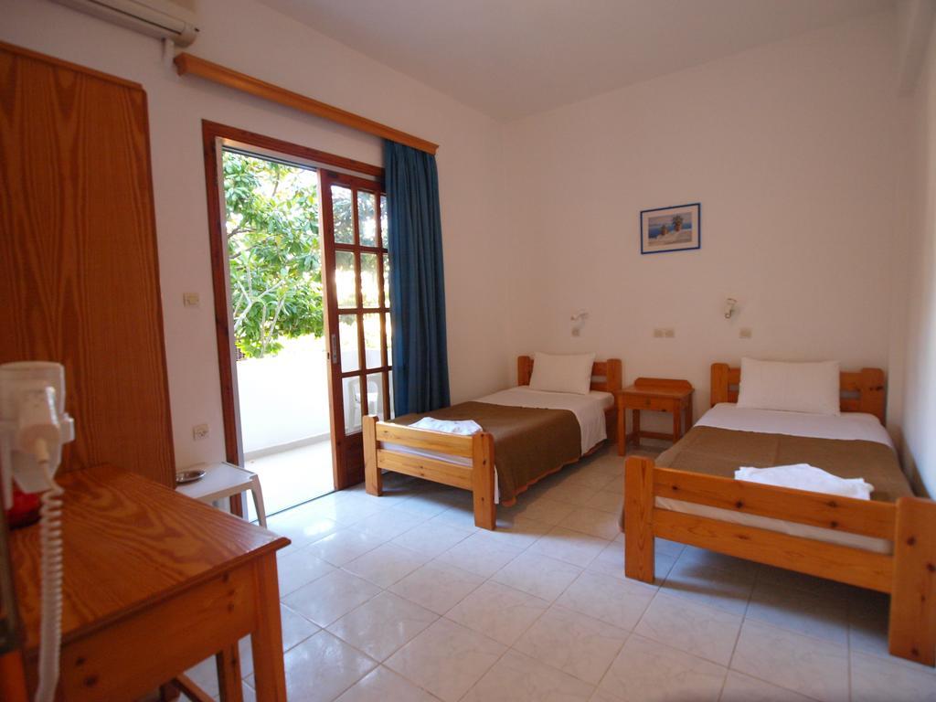 Irini Apartments Platanés Chambre photo