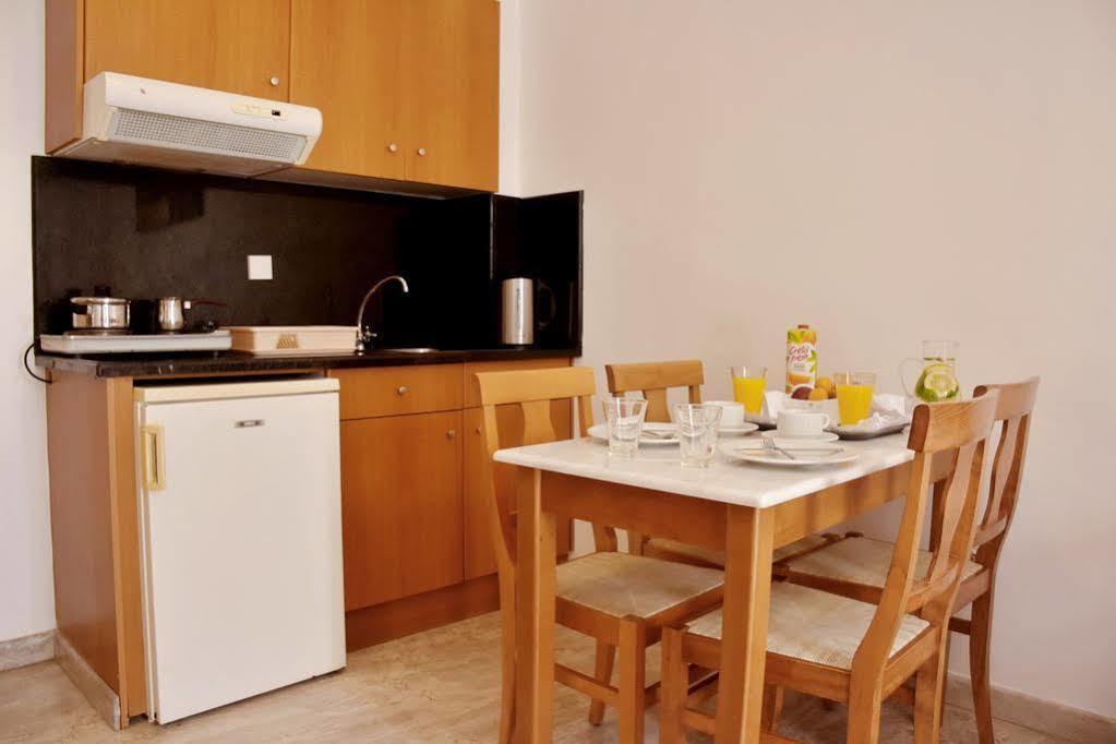 Irini Apartments Platanés Extérieur photo