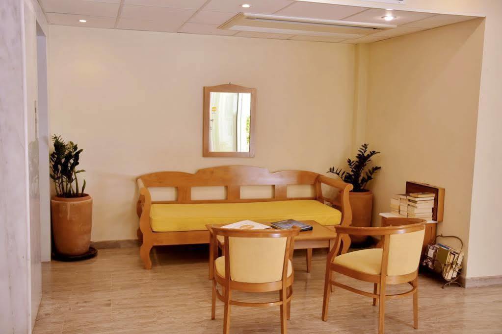 Irini Apartments Platanés Extérieur photo
